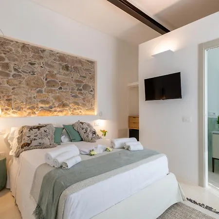 Casa Mari - Centro Storico - Pula 3*